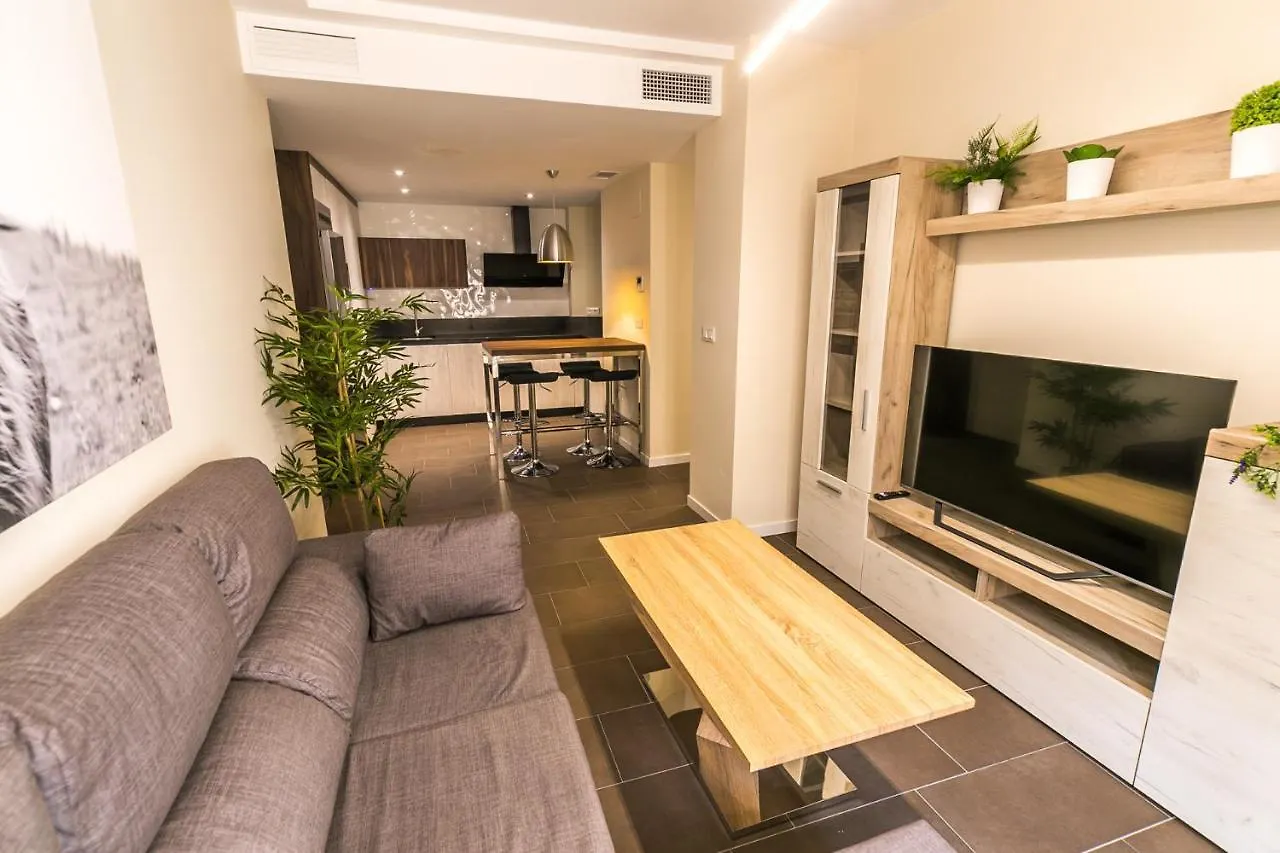 Apartamento Centrico Y Moderno Con Piscina Y Parking Jaén