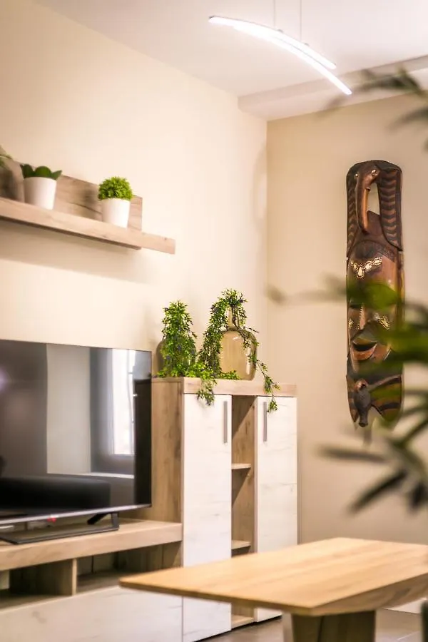 Apartamento Centrico Y Moderno Con Piscina Y Parking Jaén España