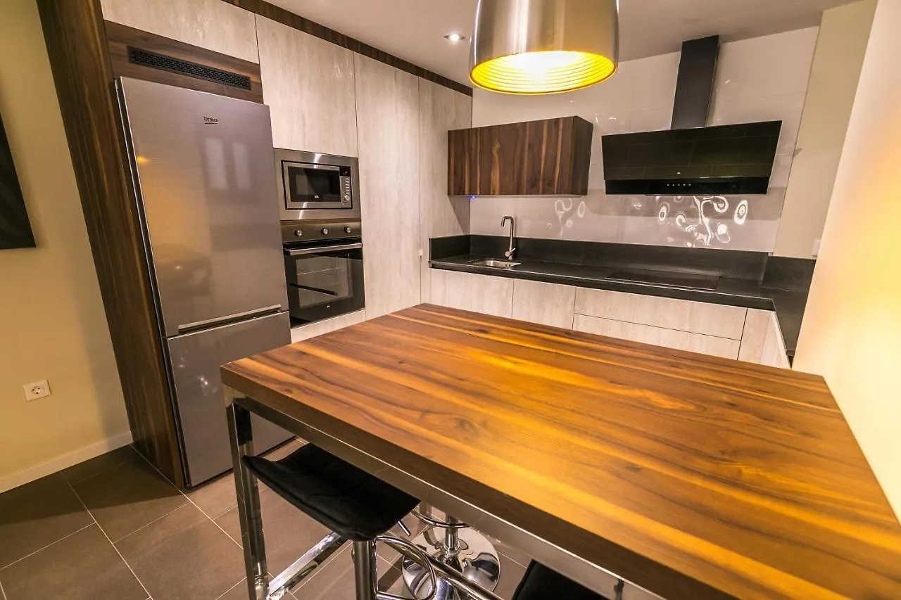 Apartamento Centrico Y Moderno Con Piscina Y Parking Jaén España
